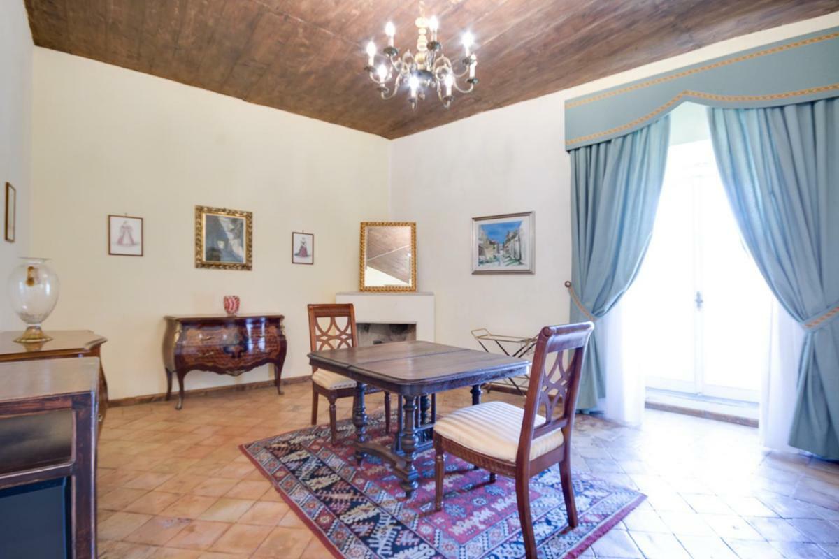 Castello Di Caccuri Suites מראה חיצוני תמונה